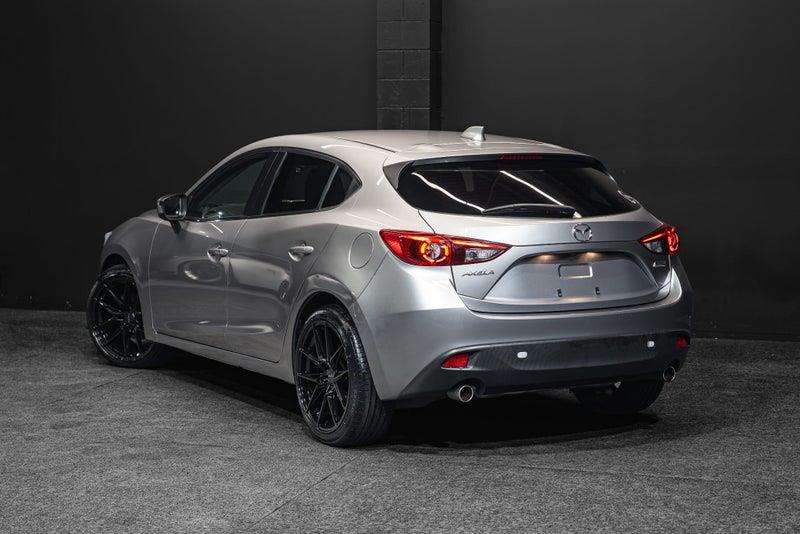 2014 Mazda Axela
