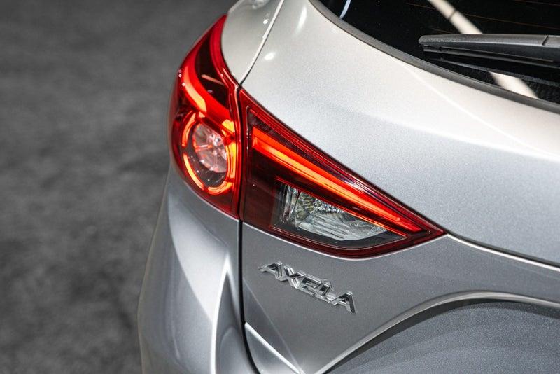 2014 Mazda Axela