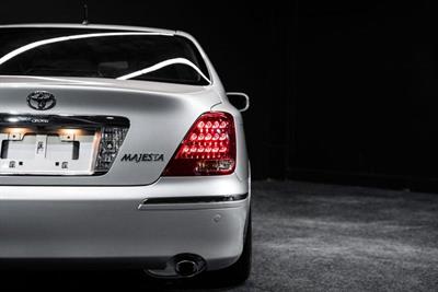 2004 Toyota Crown - Thumbnail