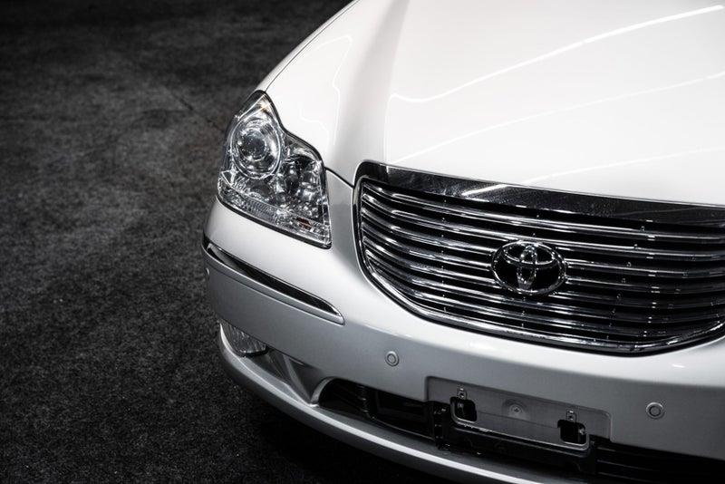 2004 Toyota Crown
