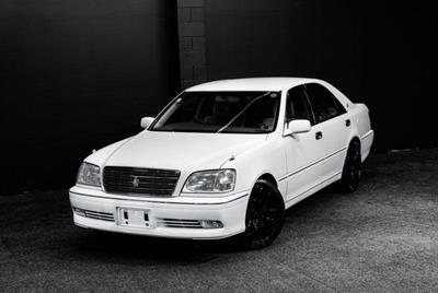 2001 Toyota Crown - Thumbnail
