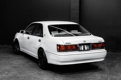 2001 Toyota Crown - Thumbnail