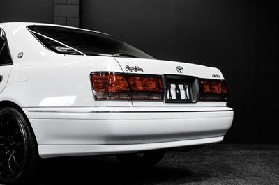 2001 Toyota Crown - Thumbnail