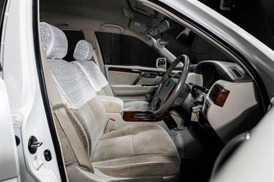 2001 Toyota Crown - Thumbnail