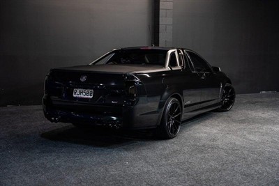 2017 Holden Commodore - Thumbnail