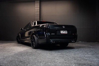 2017 Holden Commodore - Thumbnail