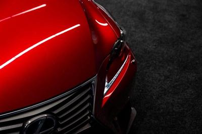 2013 Lexus IS 300h - Thumbnail