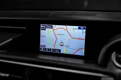 2013 Lexus IS 300h - Thumbnail