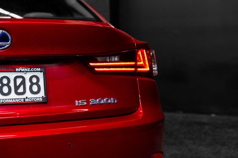 2013 Lexus IS 300h