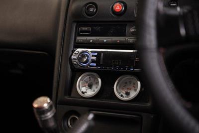 1996 Nissan Skyline - Thumbnail