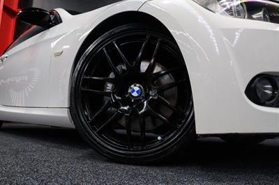 2009 BMW 320i - Thumbnail