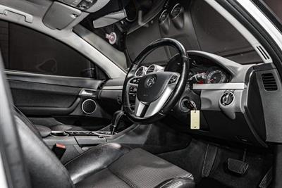 2012 Holden Commodore - Thumbnail