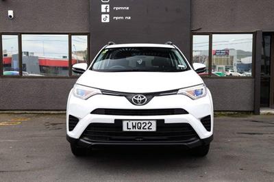 2019 Toyota RAV4 - Thumbnail