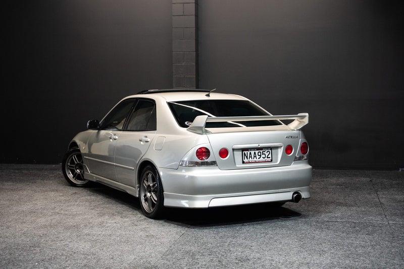 1999 Toyota Altezza
