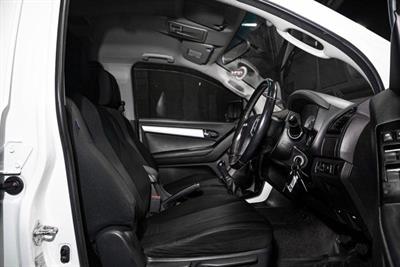 2018 Isuzu D-Max - Thumbnail