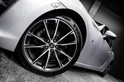 2016 Toyota 86 - Thumbnail