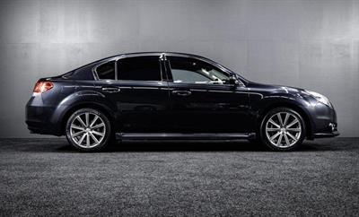 2013 Subaru Legacy - Thumbnail