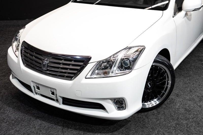 2012 Toyota Crown