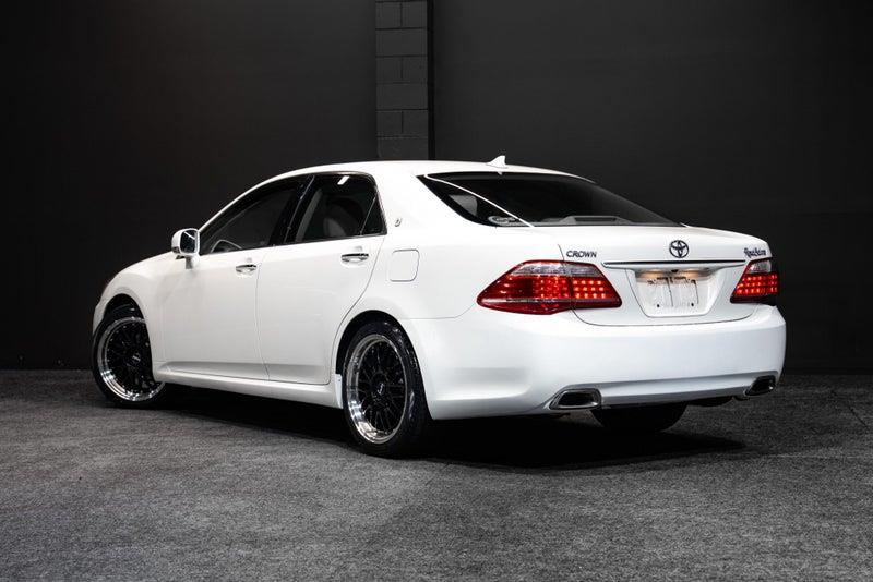 2012 Toyota Crown
