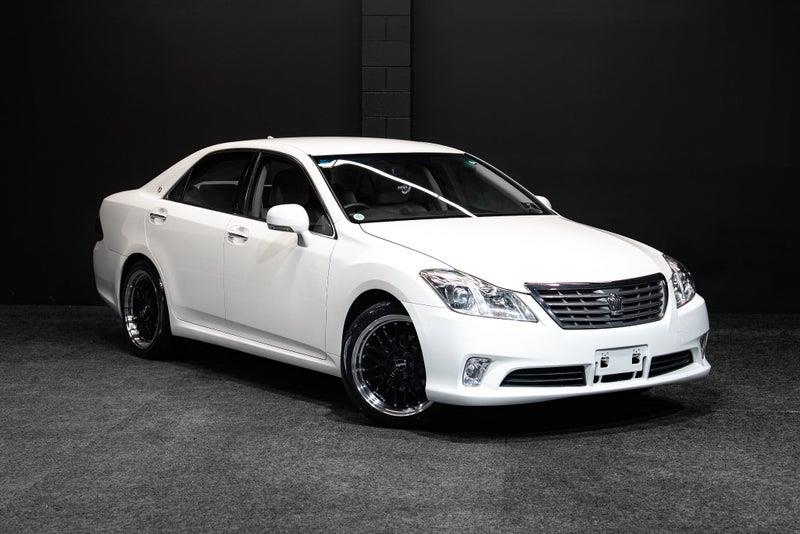 2012 Toyota Crown