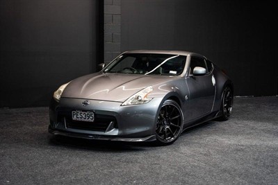 2010 Nissan Fairlady - Thumbnail