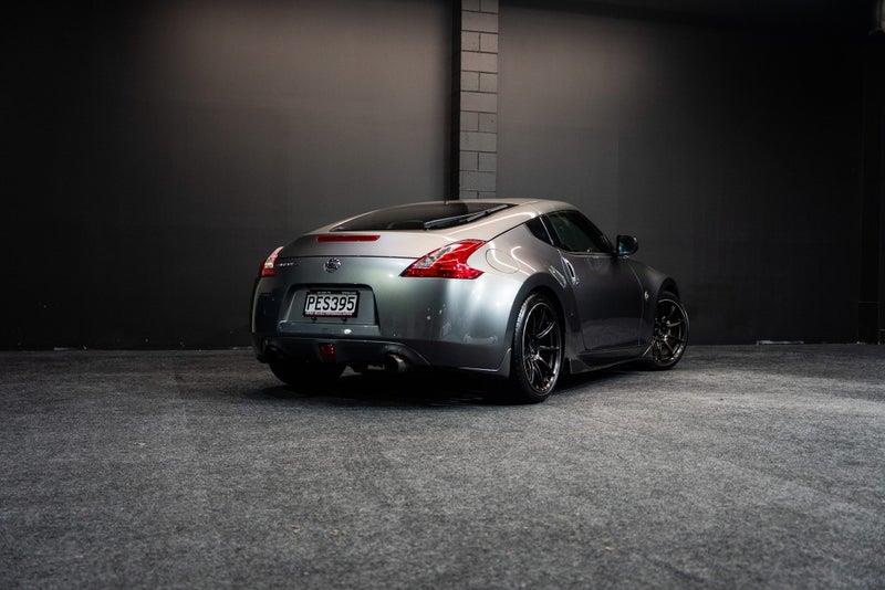 2010 Nissan Fairlady