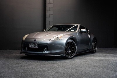 2010 Nissan Fairlady - Thumbnail