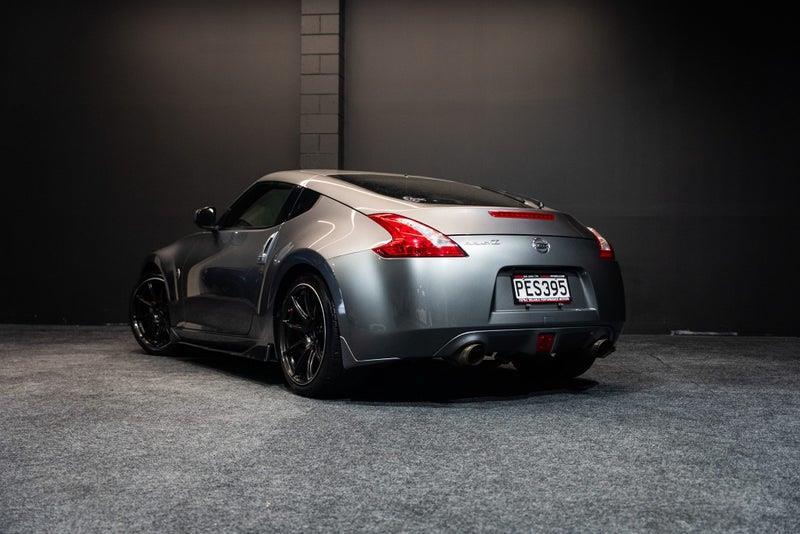 2010 Nissan Fairlady