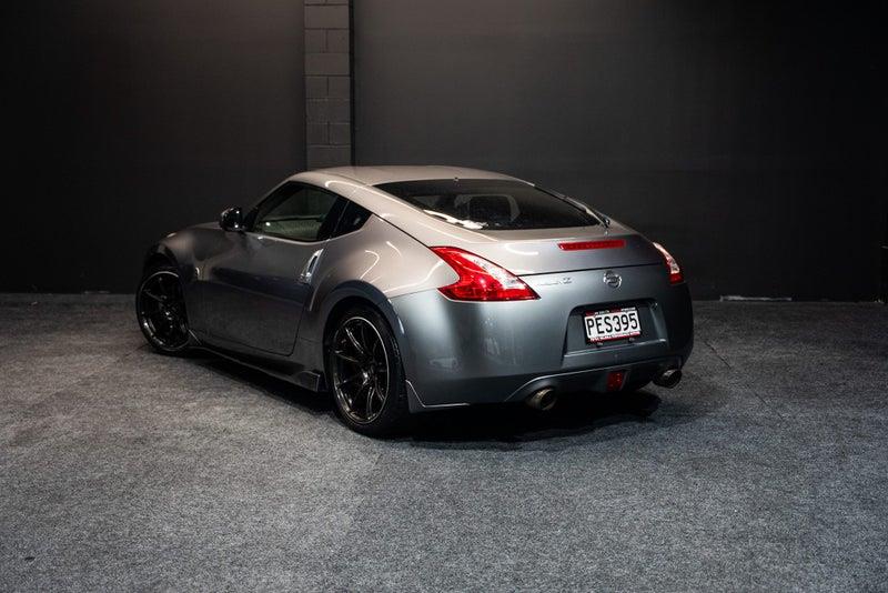 2010 Nissan Fairlady