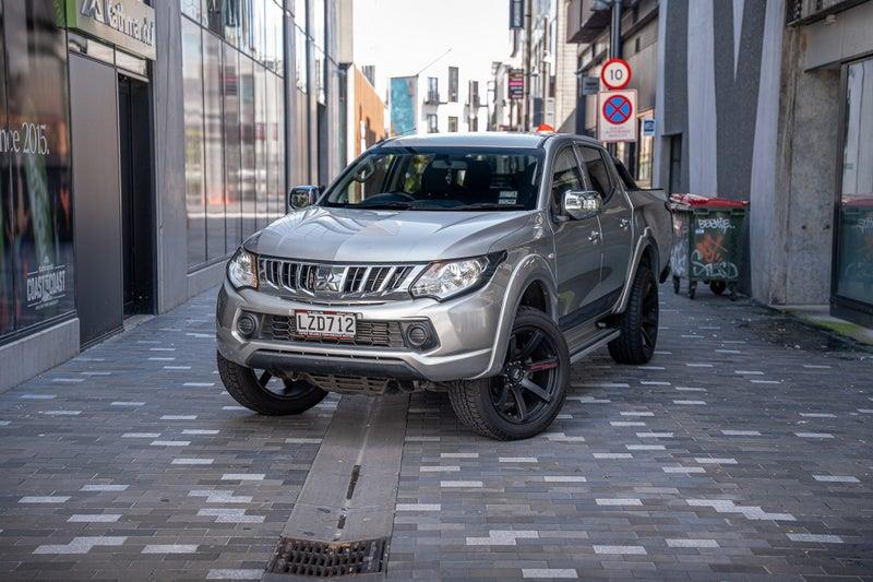 2015 Mitsubishi Triton