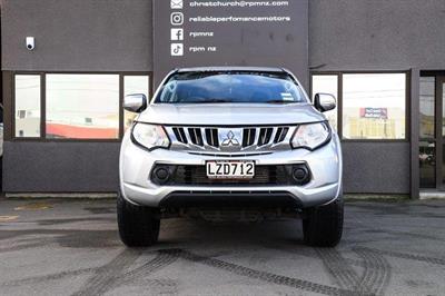 2015 Mitsubishi Triton - Thumbnail