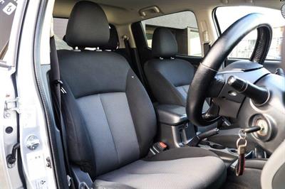 2015 Mitsubishi Triton - Thumbnail