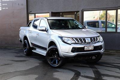 2015 Mitsubishi Triton - Thumbnail