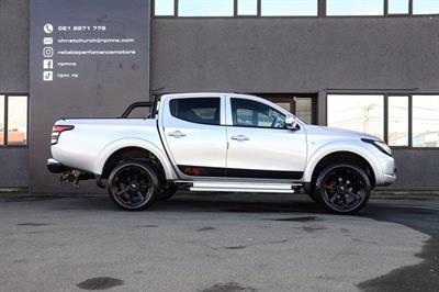 2015 Mitsubishi Triton - Thumbnail