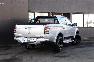 2015 Mitsubishi Triton - Thumbnail