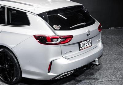 2018 Holden Commodore - Thumbnail