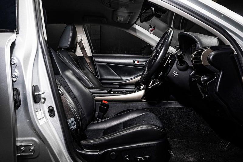 2014 Lexus IS 300h