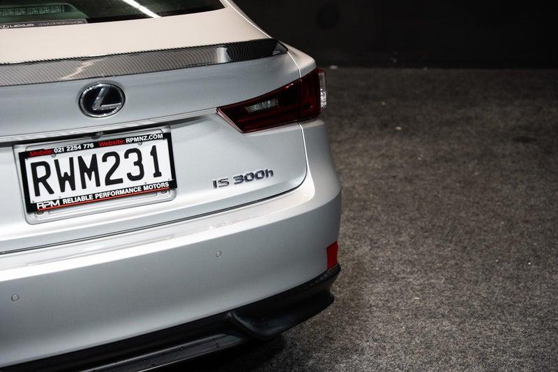 2014 Lexus IS 300h