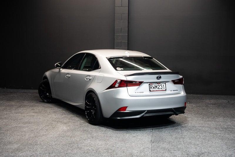2014 Lexus IS 300h