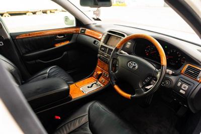 2002 Toyota Celsior - Thumbnail