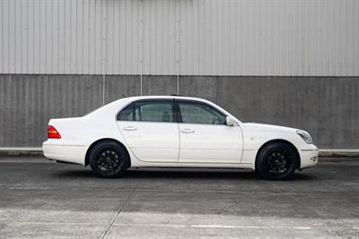 2002 Toyota Celsior - Thumbnail