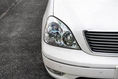 2002 Toyota Celsior - Thumbnail