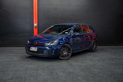 2009 Volkswagen Golf - Thumbnail