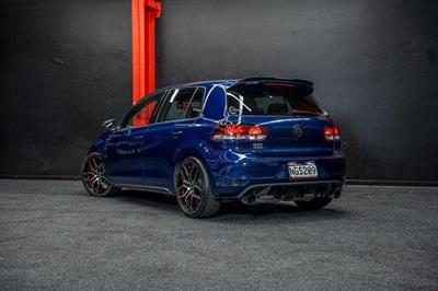 2009 Volkswagen Golf - Thumbnail