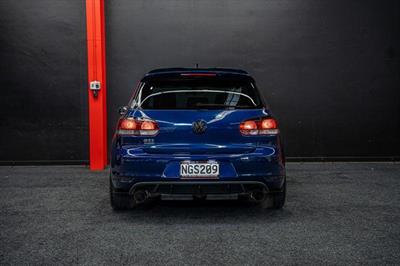 2009 Volkswagen Golf - Thumbnail