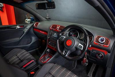 2009 Volkswagen Golf - Thumbnail