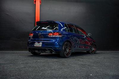 2009 Volkswagen Golf - Thumbnail