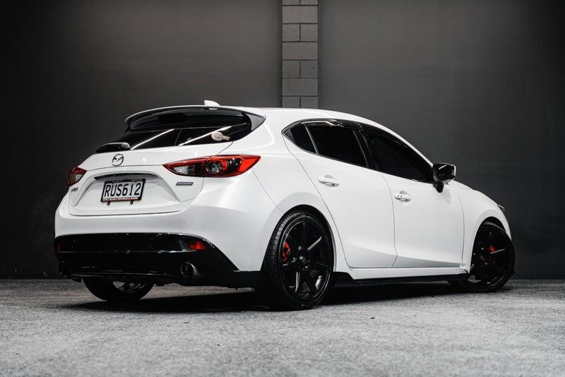 2013 Mazda Axela