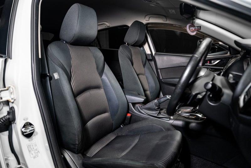 2013 Mazda Axela