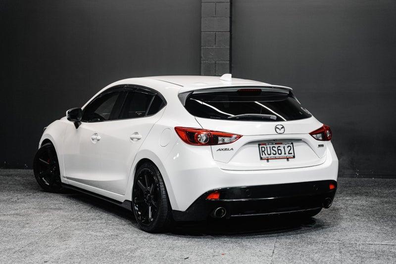 2013 Mazda Axela